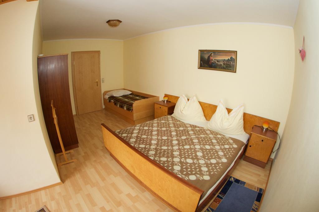 Apartamento Haus Stoeffler Reisach Habitación foto