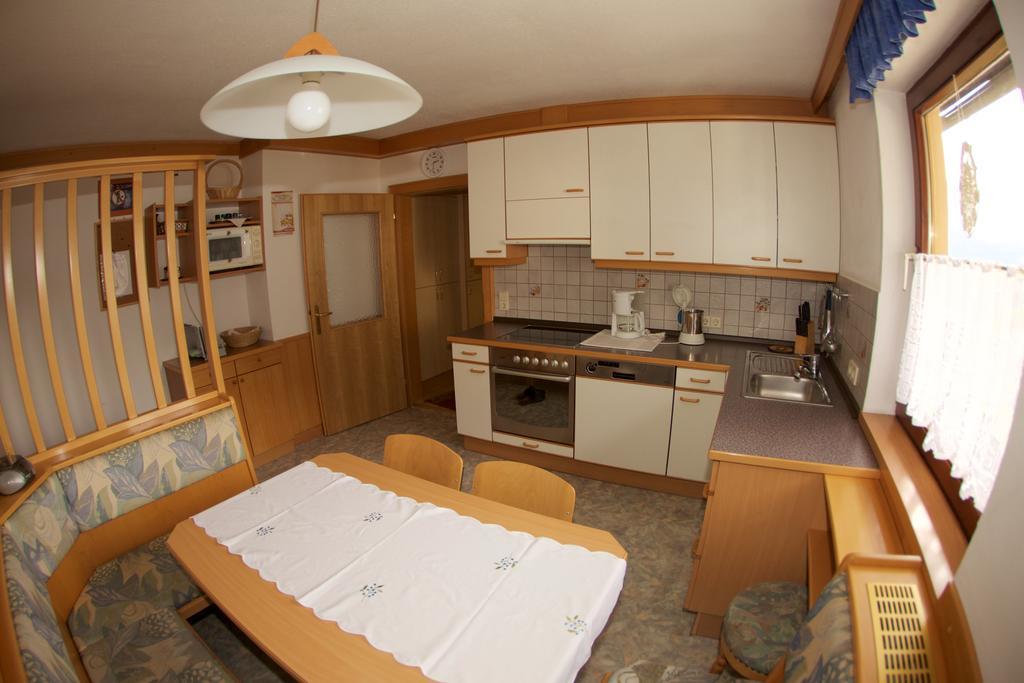 Apartamento Haus Stoeffler Reisach Habitación foto